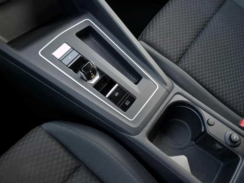 Volkswagen Golf VIII "ACTIVE" 2.0 TDI DSG | LED RFK ACC 06/2021-photo-13