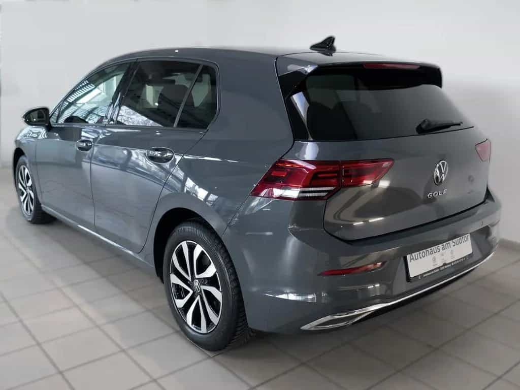 Volkswagen Golf VIII "ACTIVE" 2.0 TDI DSG | LED RFK ACC 06/2021-photo-3