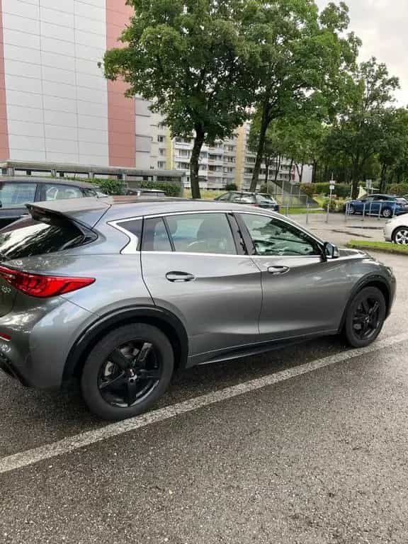 Infiniti Q30 1.6t FWD - 11/2016-photo-6