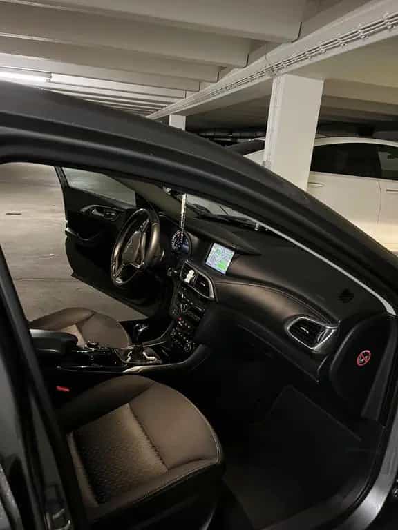 Infiniti Q30 1.6t FWD - 11/2016-photo-9