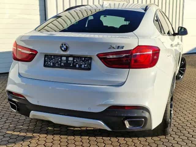 BMW X6 *AHK 3500 kg*Standheiz*20 Zoll*M-Sport*HUD*LE 09/2017-photo-10