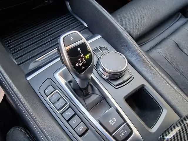 BMW X6 *AHK 3500 kg*Standheiz*20 Zoll*M-Sport*HUD*LE 09/2017-photo-17
