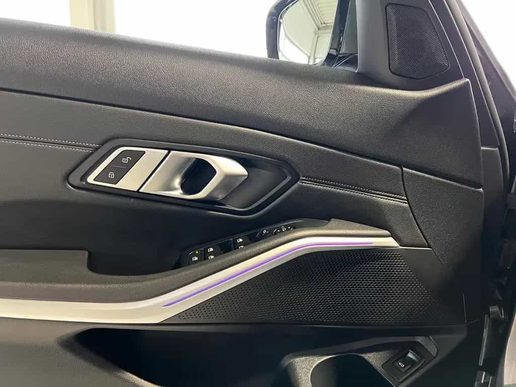 BMW 320 d Sport Line| ACC | PANO | KAMERA | AMBIENTE 02/2021-photo-13