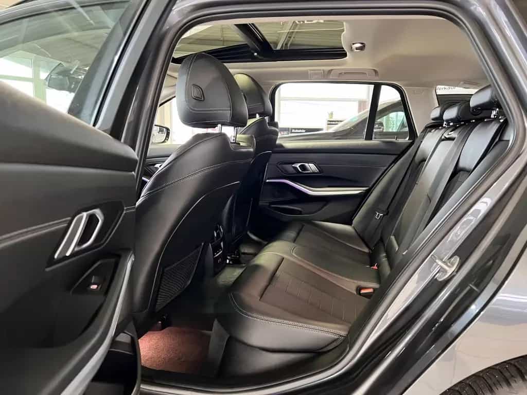 BMW 320 d Sport Line| ACC | PANO | KAMERA | AMBIENTE 02/2021-photo-16