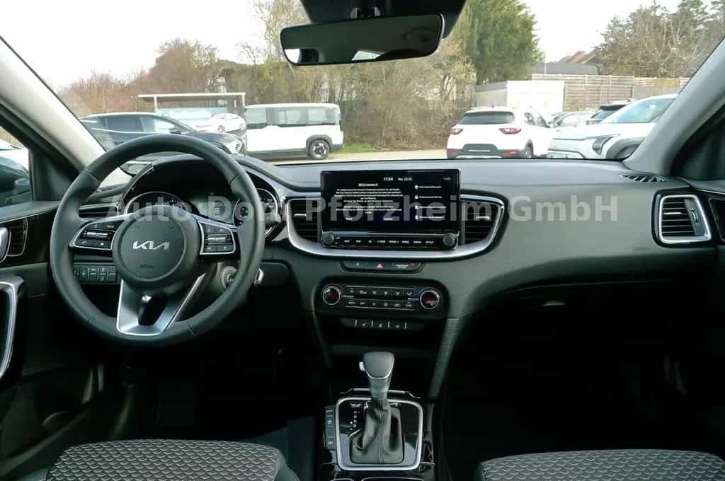Kia XCeed 1.5 T-GDI DCT Vision + Komfort-Paket/NAVI 07/2025-photo-8