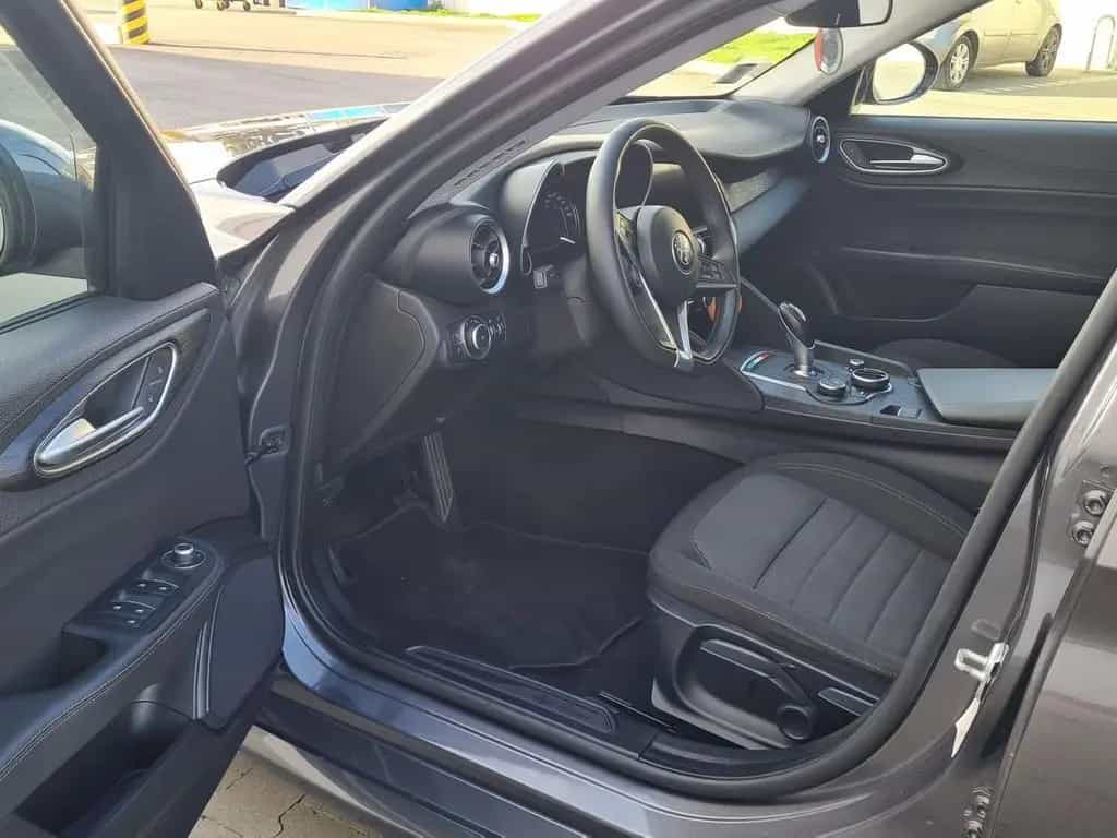 Alfa Romeo Giulia 2.2 Business #8718 02/2020-photo-8