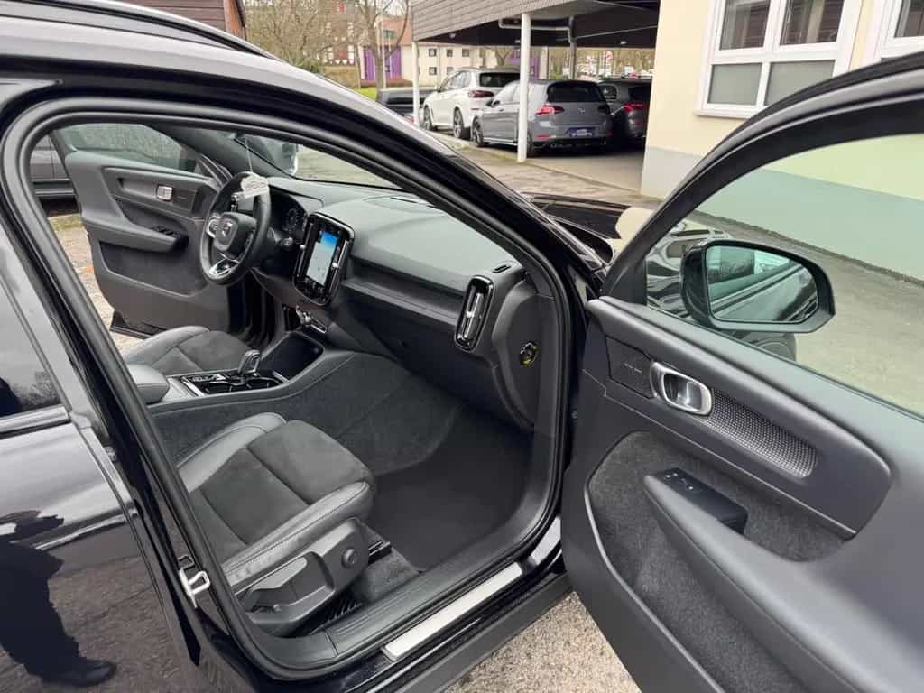 Volvo XC40 R Design 2WD PilotAssist/H&K/ 05/2022-photo-11