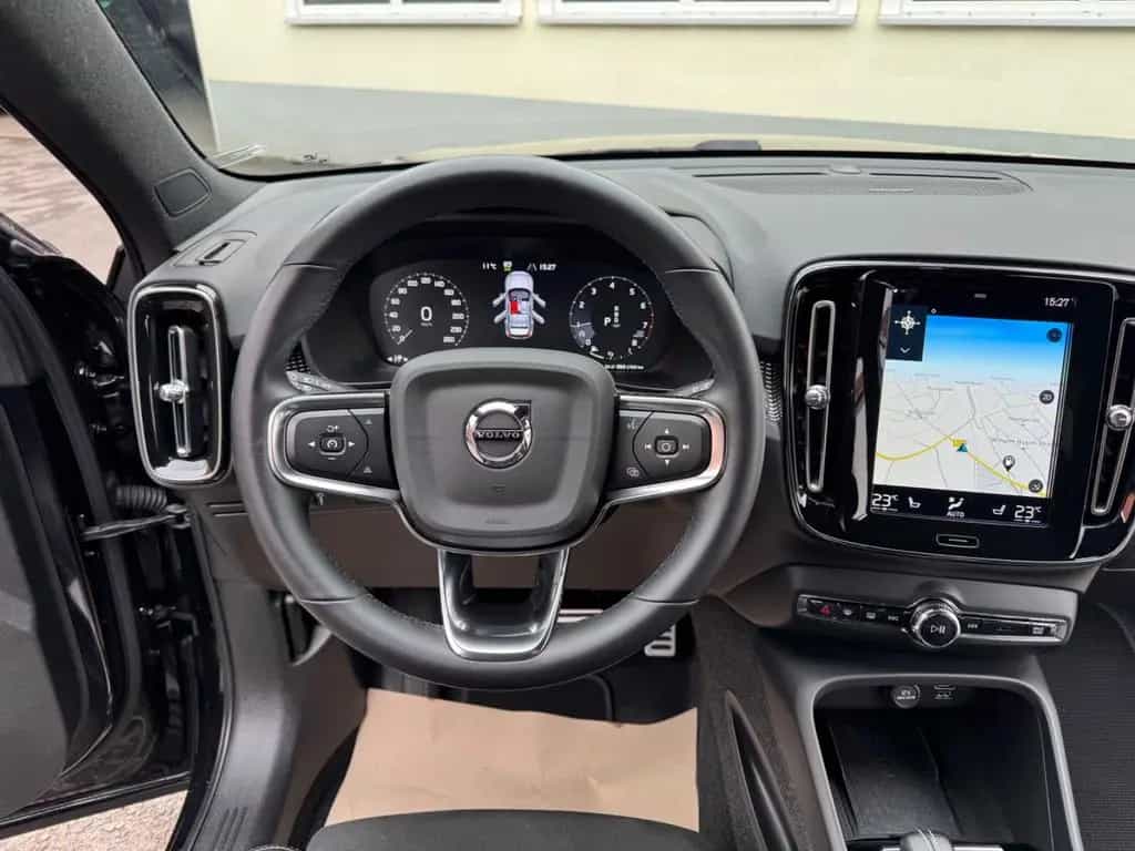 Volvo XC40 R Design 2WD PilotAssist/H&K/ 05/2022-photo-18