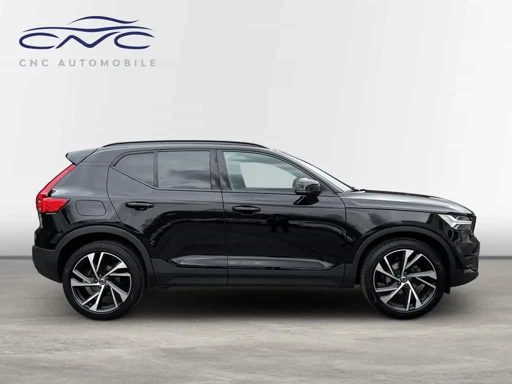 Volvo XC40 R Design 2WD PilotAssist/H&K/ 05/2022-photo-2