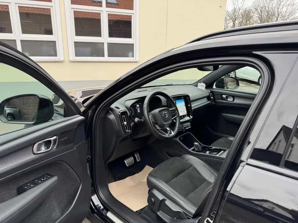 Volvo XC40 R Design 2WD PilotAssist/H&K/ 05/2022-photo-7