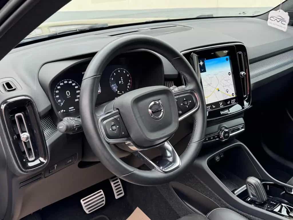 Volvo XC40 R Design 2WD PilotAssist/H&K/ 05/2022-photo-8