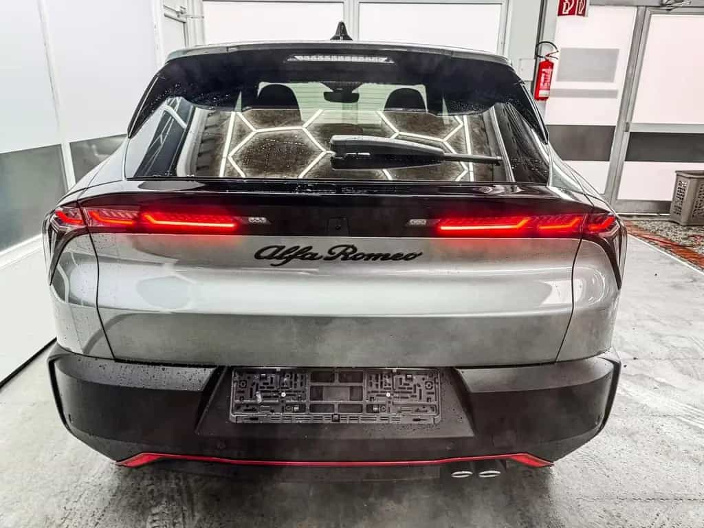 Alfa Romeo Junior SPECIALE IBRIDA MATRIX ACC KEYLESS NAV... 01/2026-photo-4