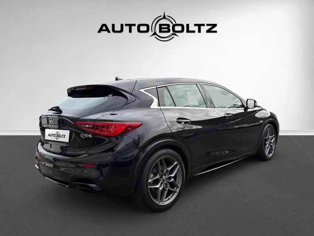 Infiniti Q30 S 2.2 d AWD Premium LED NAVI 04/2016-photo-4