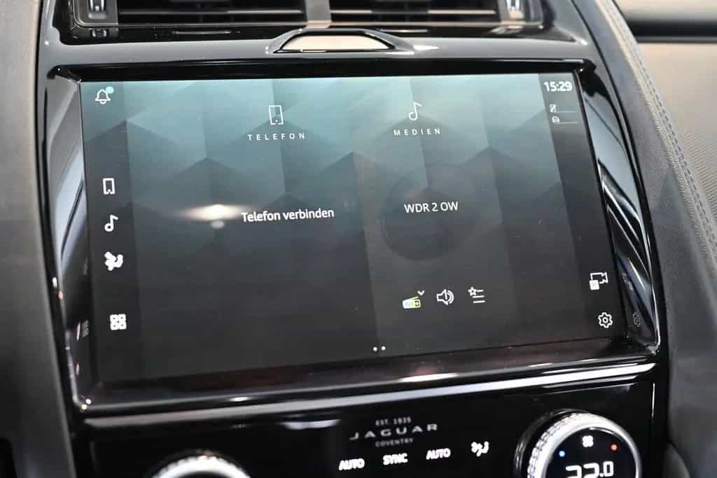 Jaguar E-Pace D200 AWD LED CarPlay Android 19" 11/2021-photo-11
