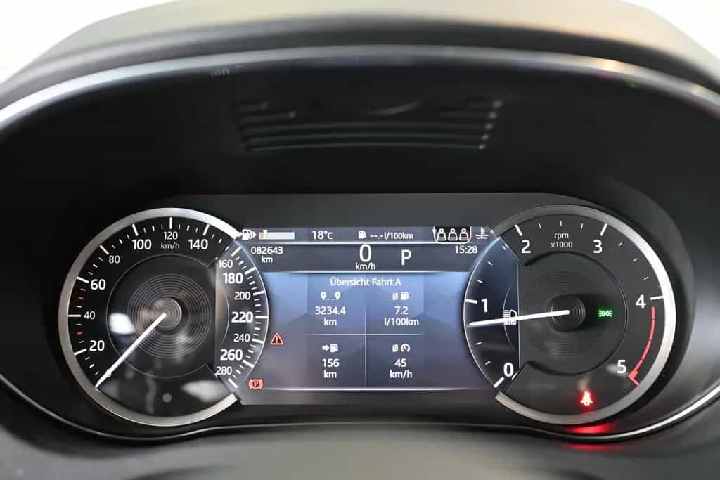 Jaguar E-Pace D200 AWD LED CarPlay Android 19" 11/2021-photo-28