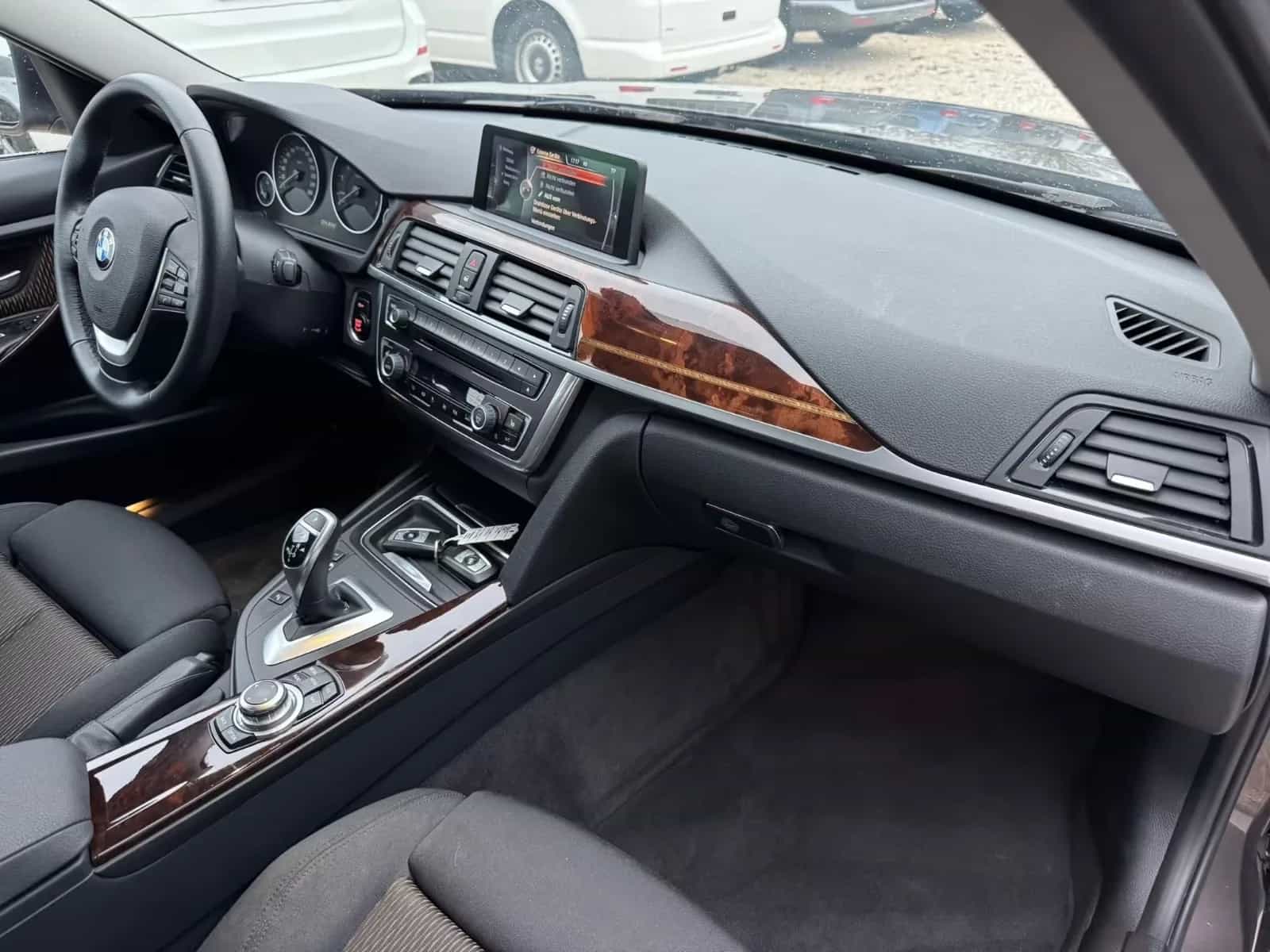 BMW 3 Series 07/2013-photo-13