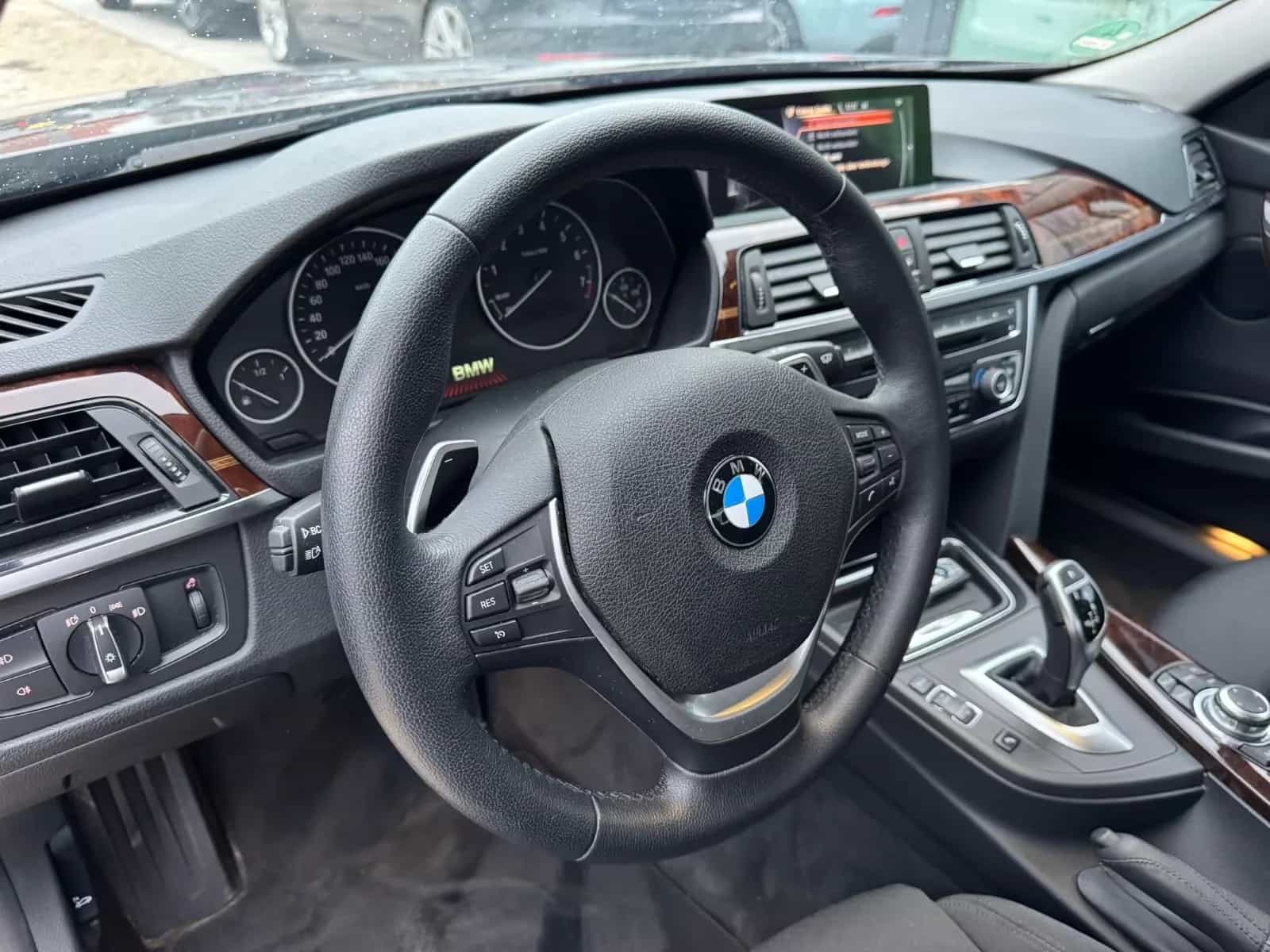 BMW 3 Series 07/2013-photo-15