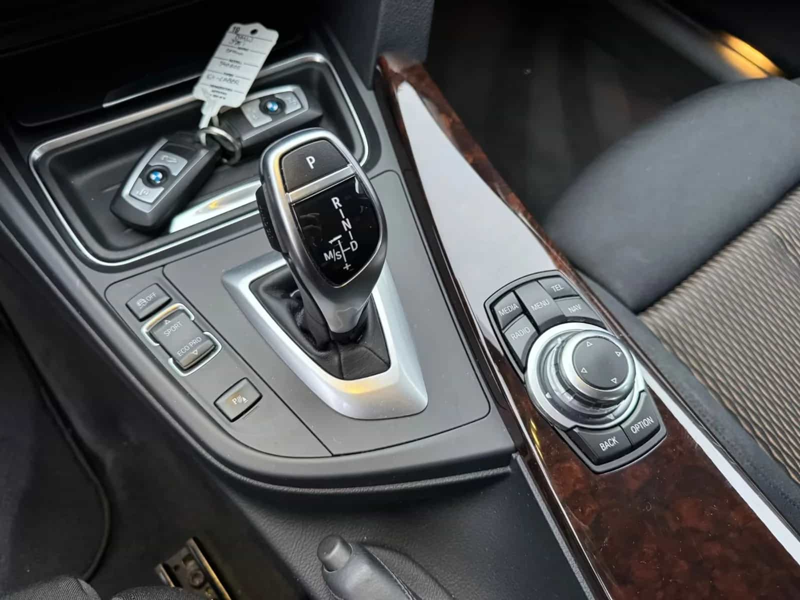 BMW 3 Series 07/2013-photo-17