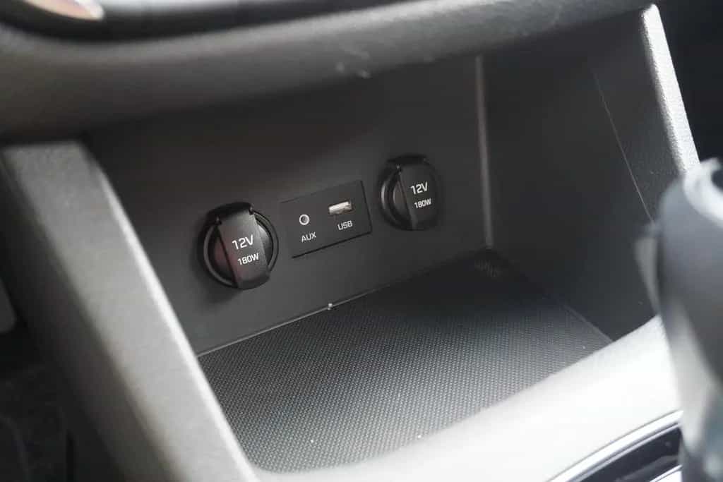 Hyundai i30 Kombi 1.4 T-GDI Aut. Navi Kamera Sitzheizung 07/2020-photo-15