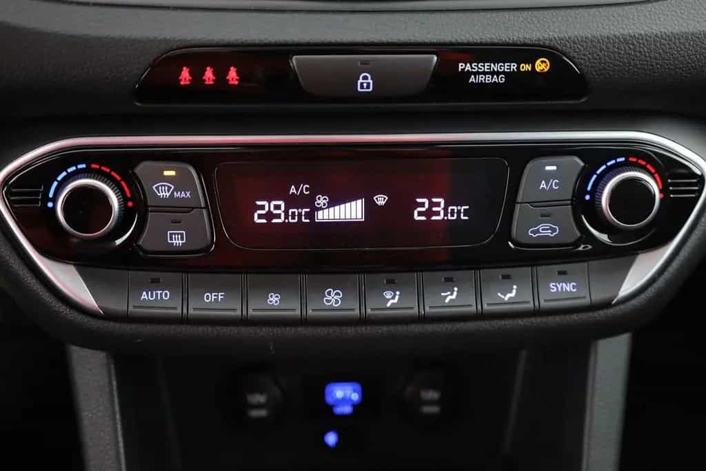 Hyundai i30 Kombi 1.0 T-GDI Edition 30+ LED Navi Kamera 01/2023-photo-11
