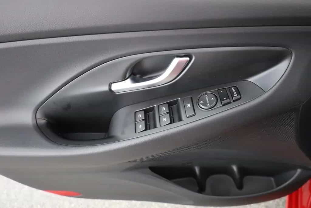 Hyundai i30 Kombi 1.0 T-GDI Edition 30+ LED Navi Kamera 01/2023-photo-21