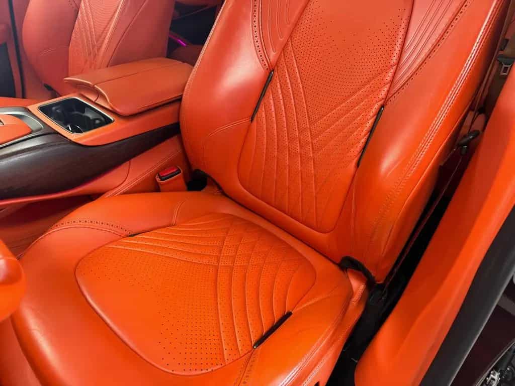 Aston Martin DBX 4.0 V8 DIVINE RED/ORANGE.VOLLAUSSTATTUNG 05/2021-photo-32