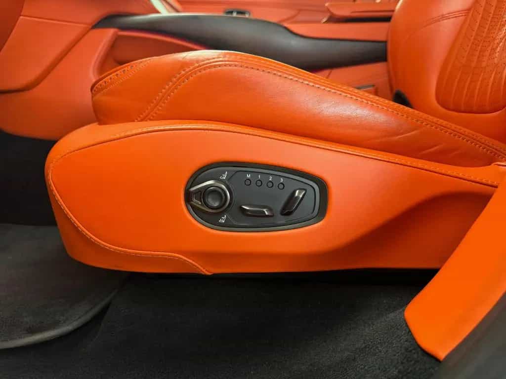 Aston Martin DBX 4.0 V8 DIVINE RED/ORANGE.VOLLAUSSTATTUNG 05/2021-photo-39