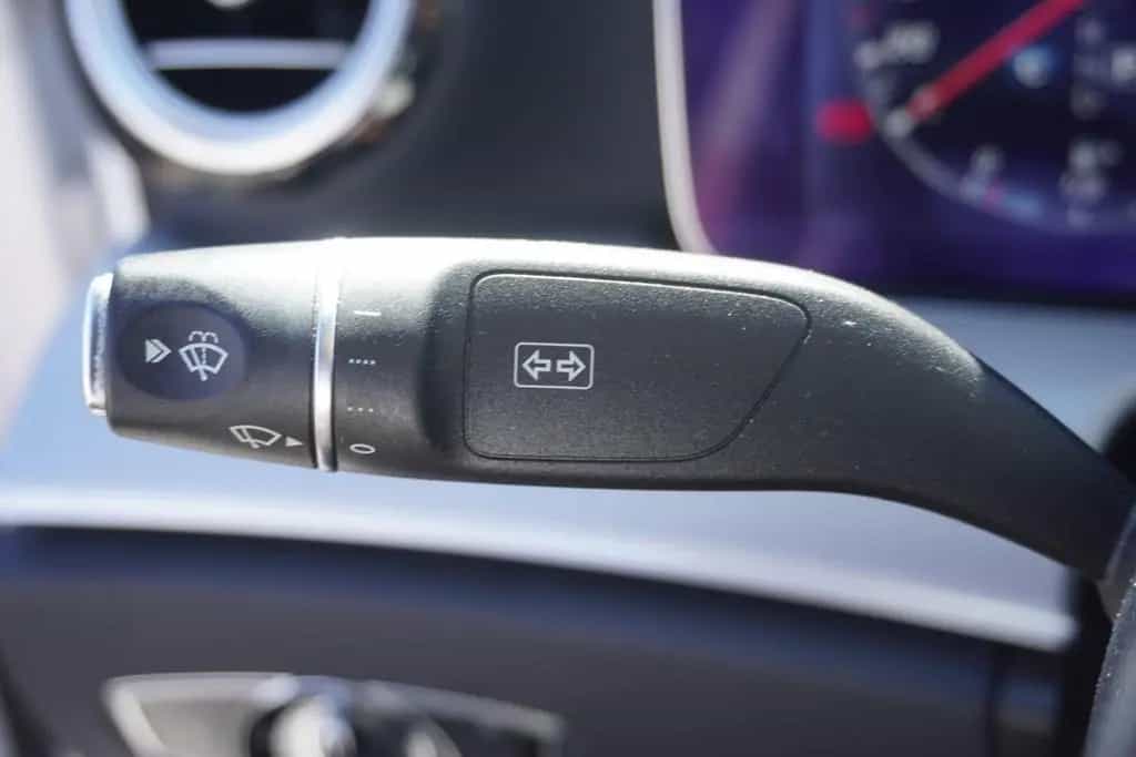 Mercedes-Benz E 220 E220 d Avantgarde 9G-Tronic Panorama Kamera Navi 09/2017-photo-16