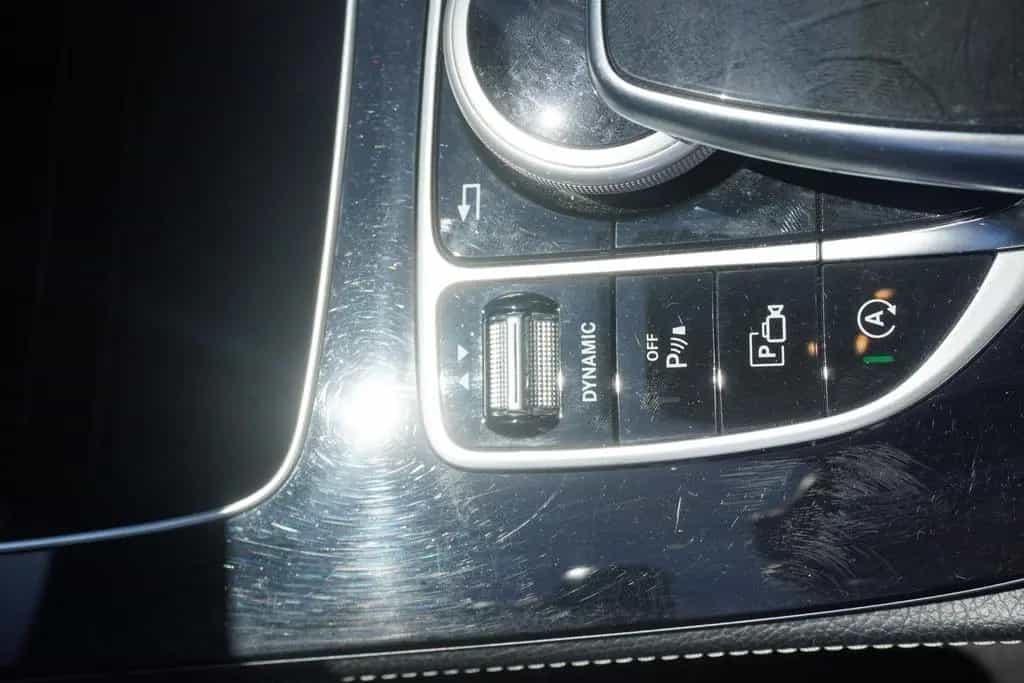 Mercedes-Benz E 220 E220 d Avantgarde 9G-Tronic Panorama Kamera Navi 09/2017-photo-27