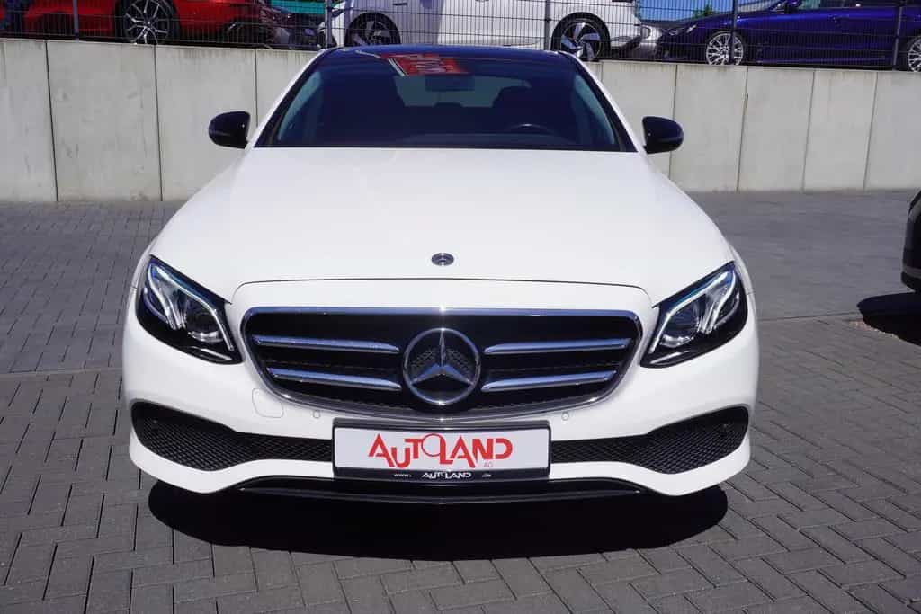 Mercedes-Benz E 220 E220 d Avantgarde 9G-Tronic Panorama Kamera Navi 09/2017-photo-6
