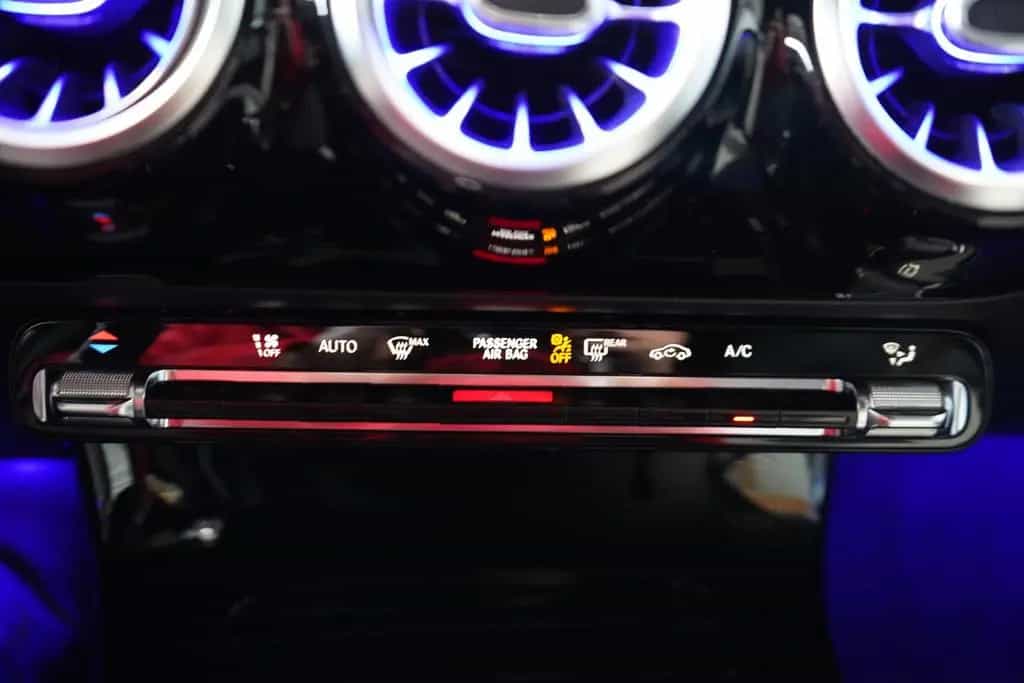 Mercedes-Benz A-Class AMG Line LED Klimaaut. Navi ACC Sitzheizung 11/2018-photo-17