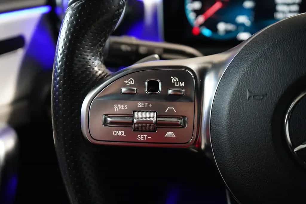 Mercedes-Benz A-Class AMG Line LED Klimaaut. Navi ACC Sitzheizung 11/2018-photo-20