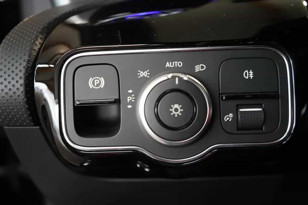 Mercedes-Benz A-Class AMG Line LED Klimaaut. Navi ACC Sitzheizung 11/2018-photo-24