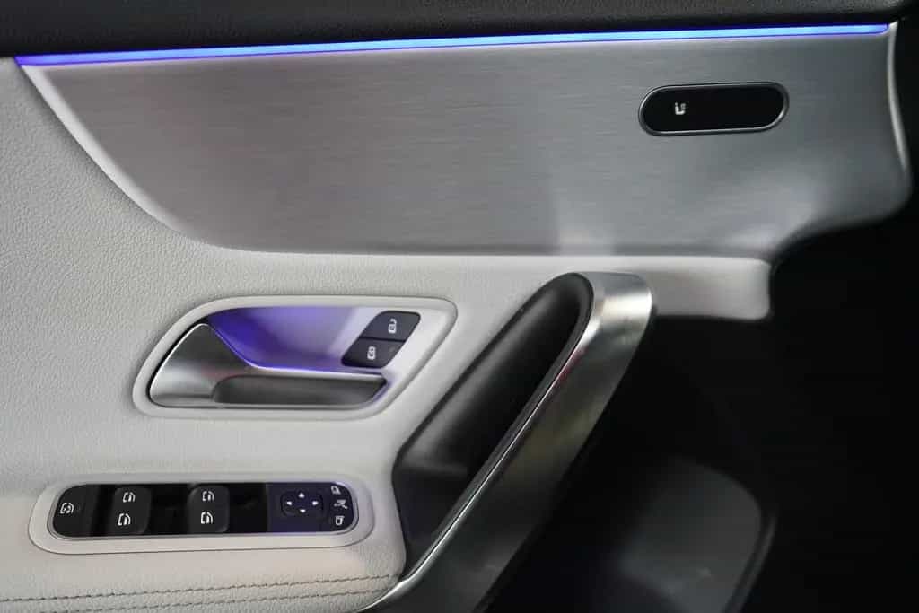 Mercedes-Benz A-Class AMG Line LED Klimaaut. Navi ACC Sitzheizung 11/2018-photo-25