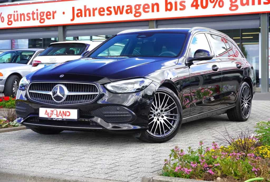Mercedes-Benz C 200 C200 T-Modell  Avantgarde Aut. LED Navi Kamera 07/2021-photo-1