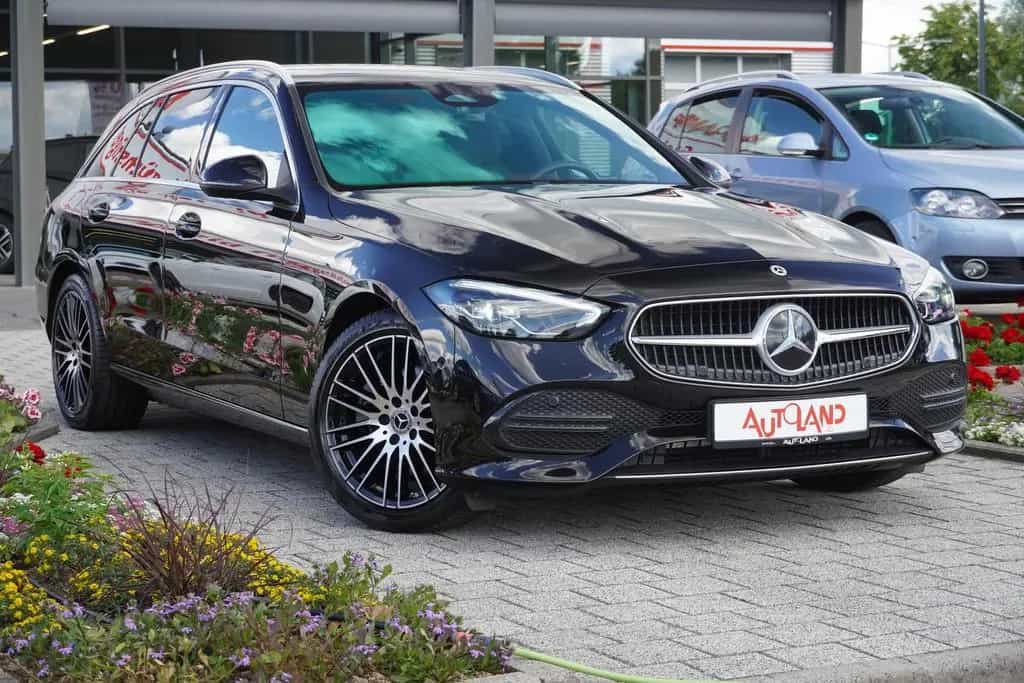 Mercedes-Benz C 200 C200 T-Modell  Avantgarde Aut. LED Navi Kamera 07/2021-photo-3