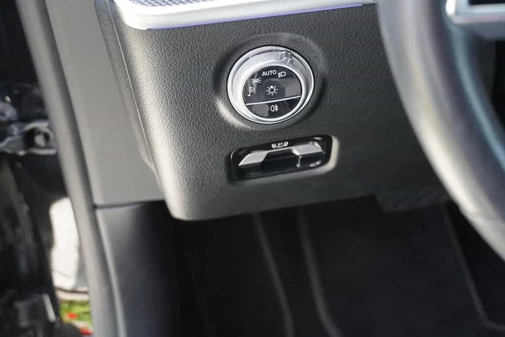 Mercedes-Benz C 200 C200 T-Modell  Avantgarde Aut. LED Navi Kamera 07/2021-photo-30