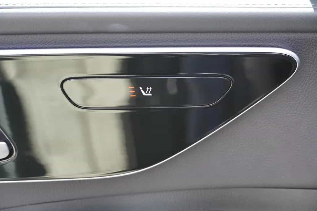 Mercedes-Benz C 200 C200 T-Modell  Avantgarde Aut. LED Navi Kamera 07/2021-photo-35
