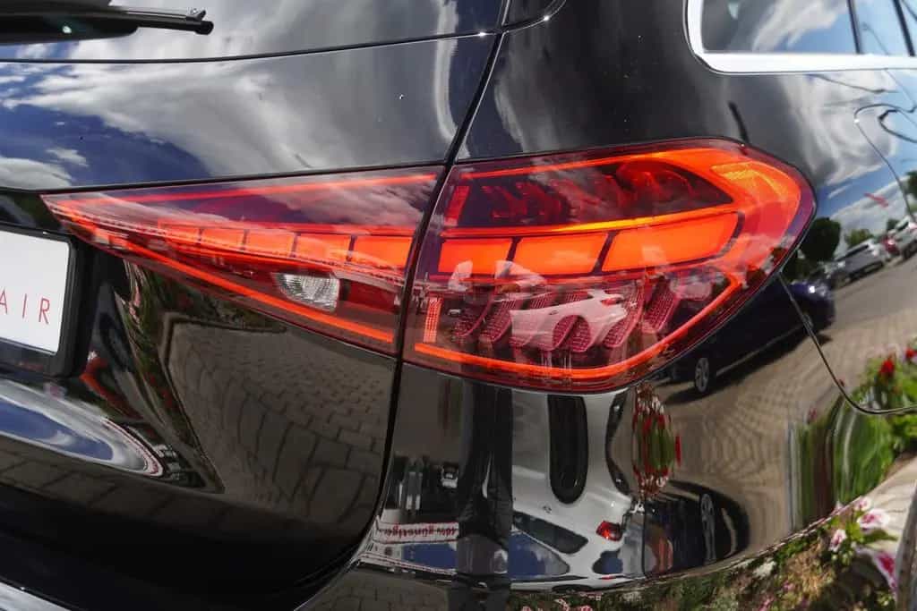 Mercedes-Benz C 200 C200 T-Modell  Avantgarde Aut. LED Navi Kamera 07/2021-photo-42