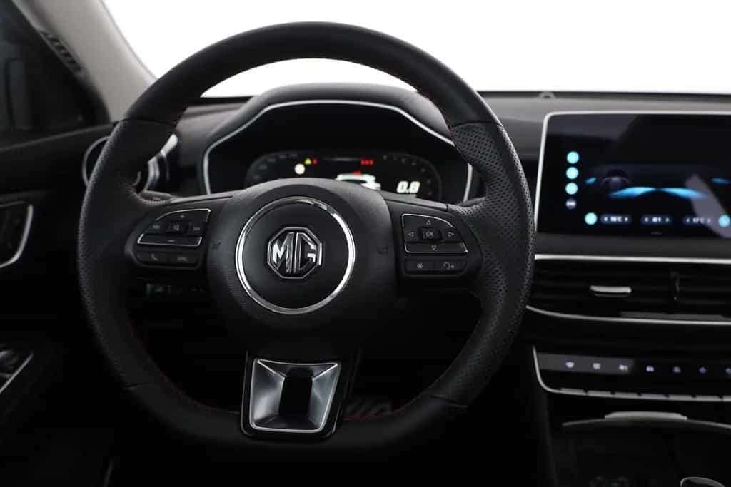 MG HS 1.5 T-GDI Luxury Aut. LED ACC Navi 360° Pano 01/2024-photo-15