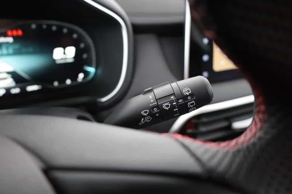 MG HS 1.5 T-GDI Luxury Aut. LED ACC Navi 360° Pano 01/2024-photo-21