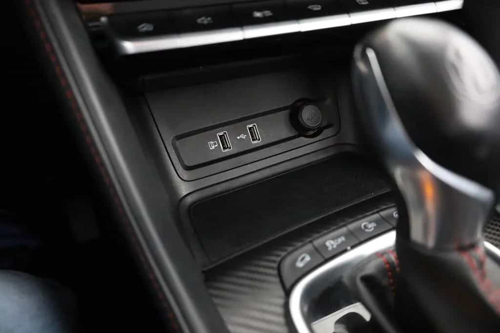 MG ZS 1.0 T-GDI Luxury Aut. LED Navi 360° 03/2024-photo-11