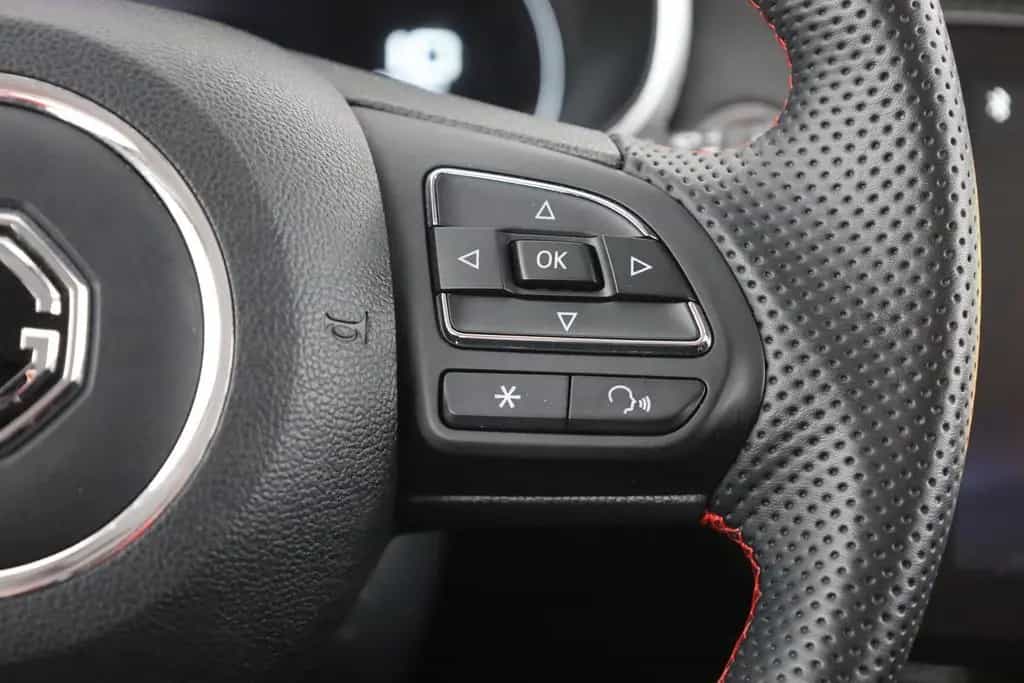 MG ZS 1.0 T-GDI Luxury Aut. LED Navi 360° 03/2024-photo-15