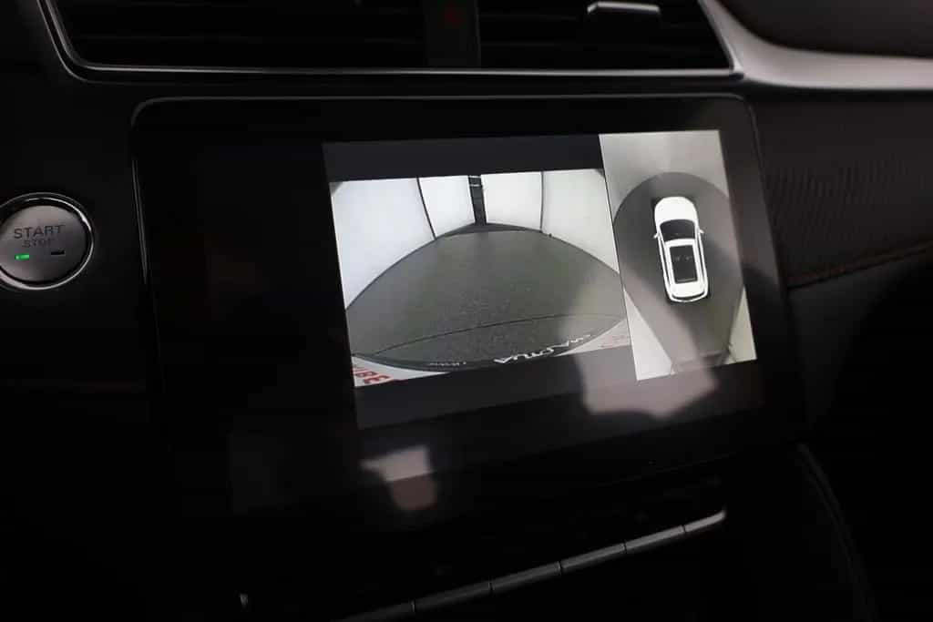 MG ZS 1.0 T-GDI Luxury Aut. LED Navi 360° 03/2024-photo-24