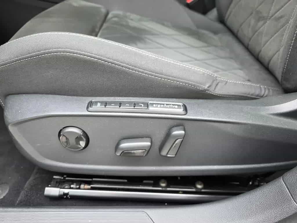 Volkswagen Golf VIII Limo Style LED Rückfahrkamera Bergamo 01/2023-photo-10