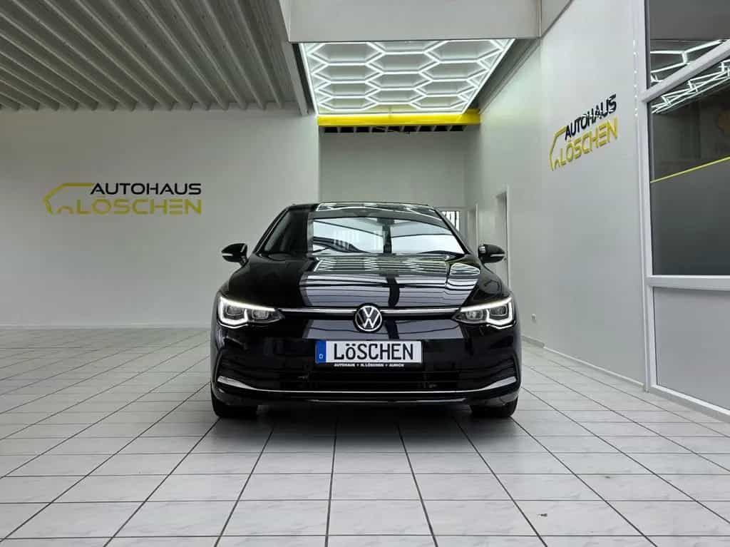 Volkswagen Golf VIII Limo Style LED Rückfahrkamera Bergamo 01/2023-photo-1