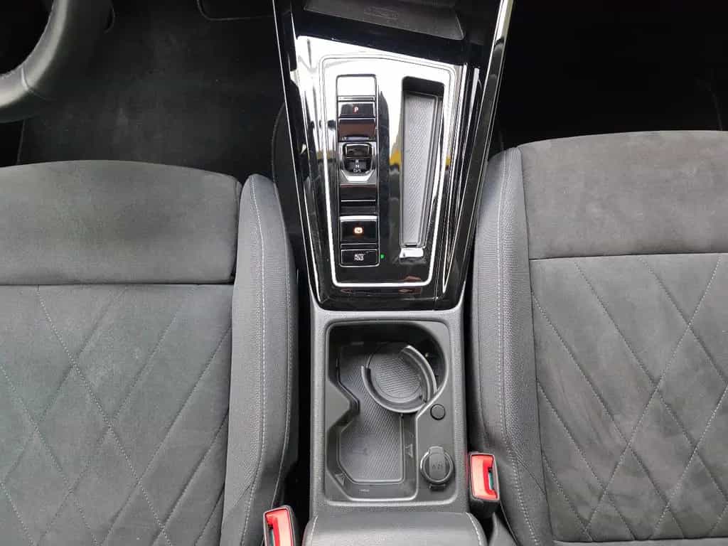 Volkswagen Golf VIII Limo Style LED Rückfahrkamera Bergamo 01/2023-photo-40