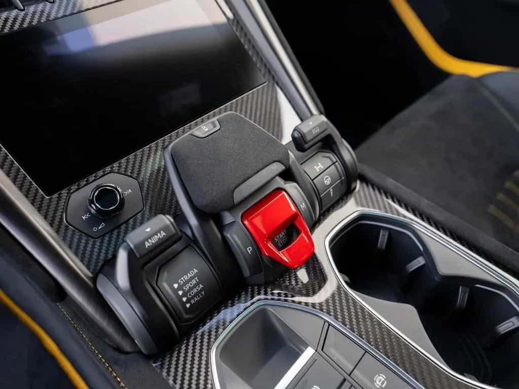 Lamborghini Urus Performante 01/2025-photo-21