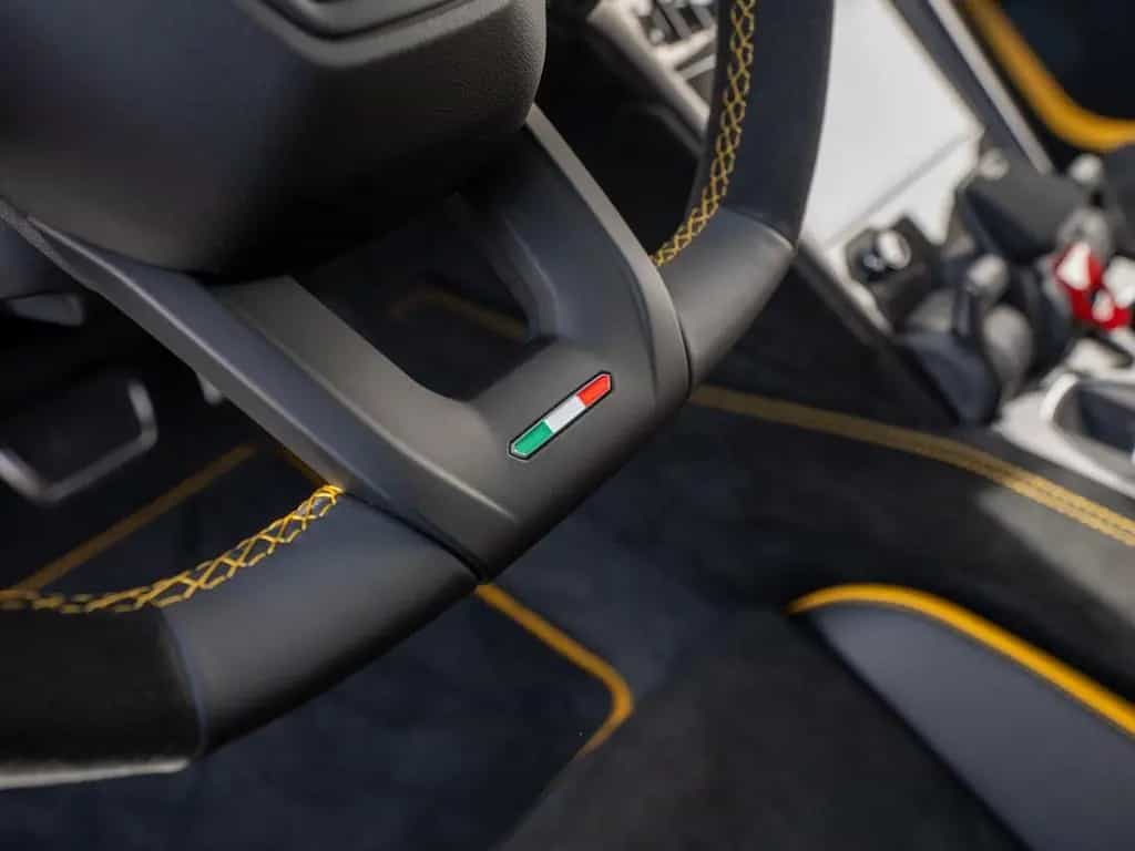 Lamborghini Urus Performante 01/2025-photo-24