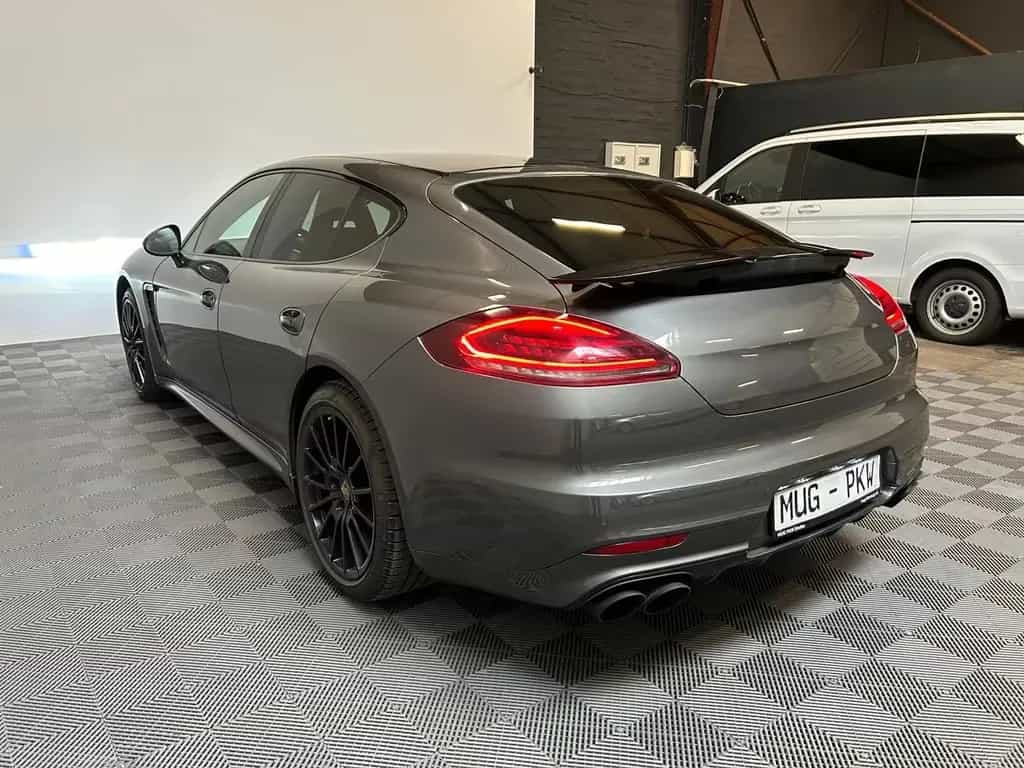 Porsche Panamera GTS *Chrono-StandHz-Schiebedach* 10/2015-photo-1